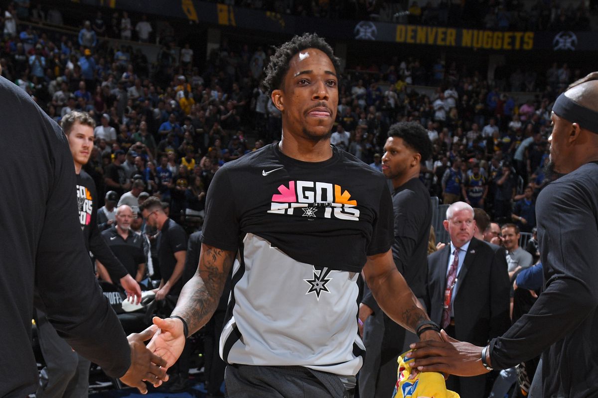 在群雄逐鹿 在群雄逐鹿