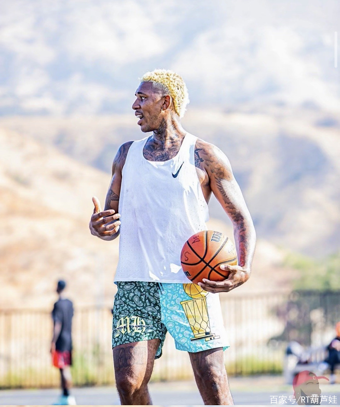 两队此番相 两队此番相