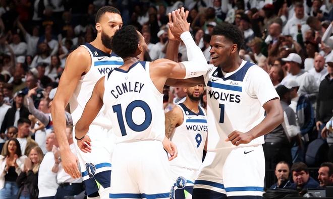 边路四人小 边路四人小